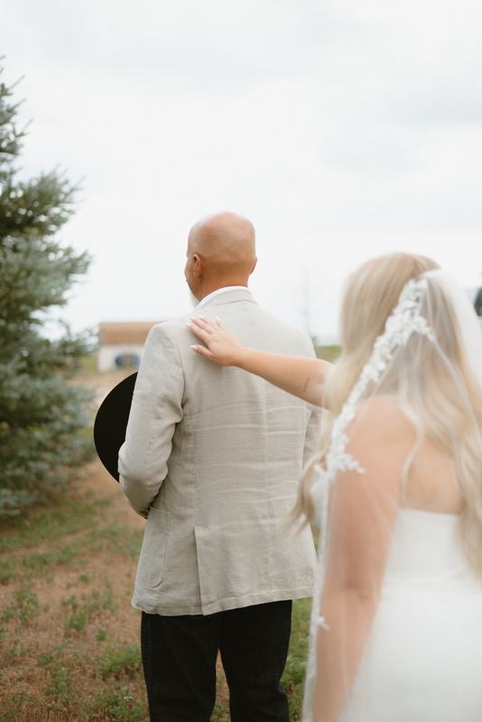 Cadence & Trenton, first look with dad