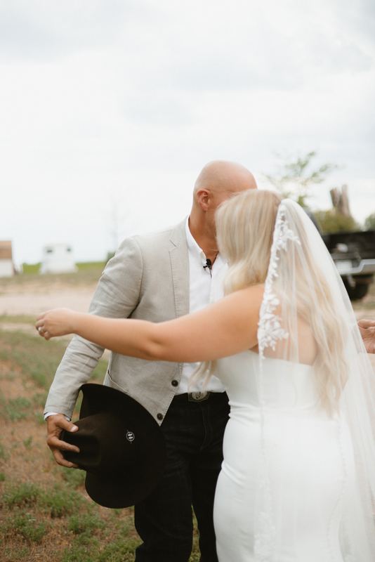 Cadence & Trenton, first look with dad