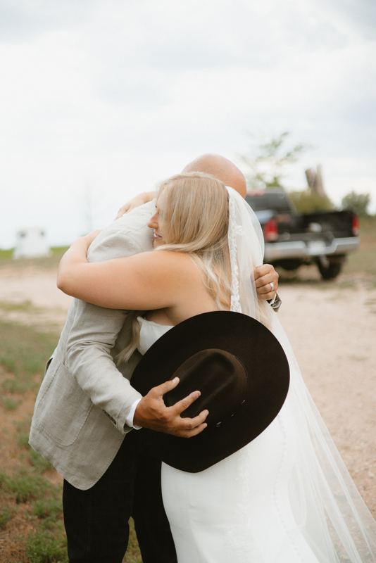 Cadence & Trenton, first look with dad