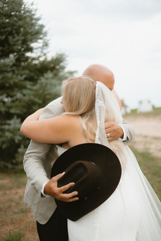 Cadence & Trenton, first look with dad